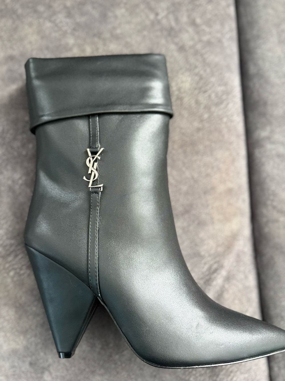 Saint Laurent Black Leather Fold-Over Pointed-Toe Mid-Calf Boots (45) - Picture 2 of 9